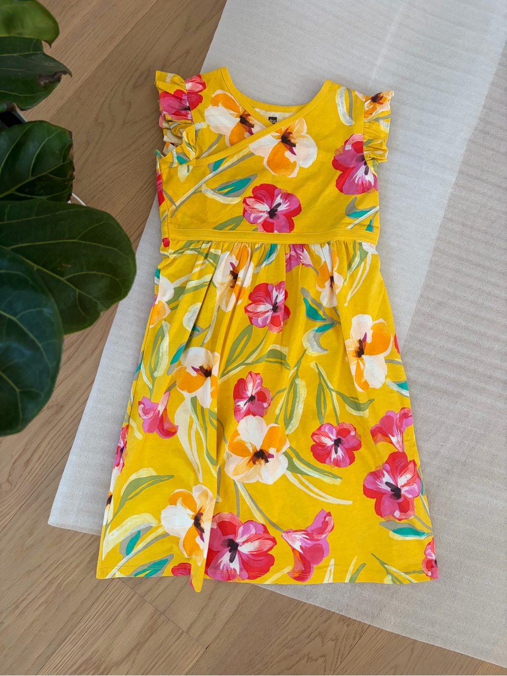 NWOT✨ Tea Floral Wrap-Style Dress